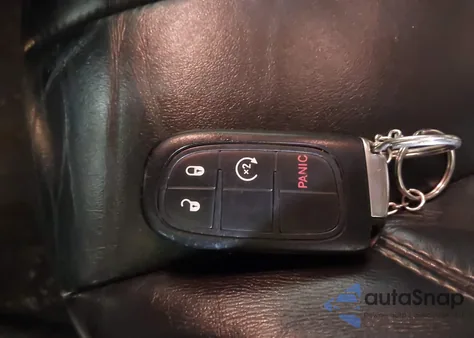 2016 Jeep Cherokee Limited z USA, uszkodzony, nr VIN 1C4PJMDSXGW122676